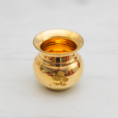 Healthsmith Pure Brass Ashtamangal Pooja Thali Set of 11-1 Ghanti, 1 Pooja Aarti, 1 Fulpatra, 1 Pali, 2 Wati, 1 Kalash, 1 Chaumukha, 1 Incense Burner, 1 Kapoor Aarti & 1 Thali - 12 inch, 1200gm