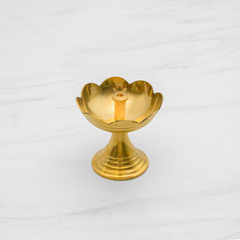 Pure Brass Pooja Thali Set of 7 | Puja Thali Set with 1 Plate, 1 Ghanti/Bell, 1 Diya, 1 Pali, 2 Wati, 1 Kalash