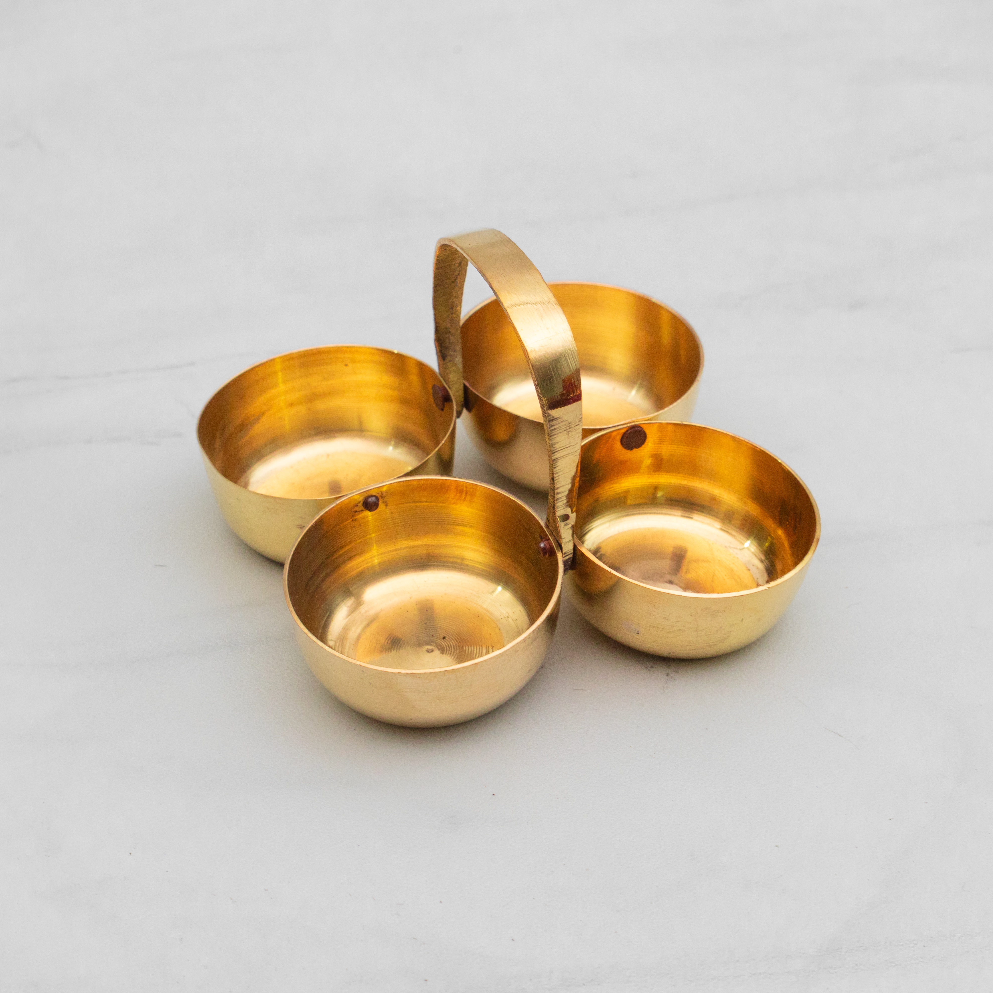 Healthsmith Pure Brass Ashtamangal Pooja Thali Set of 11-1 Ghanti, 1 Pooja Aarti, 1 Fulpatra, 1 Pali, 2 Wati, 1 Kalash, 1 Chaumukha, 1 Incense Burner, 1 Kapoor Aarti & 1 Thali - 12 inch, 1200gm