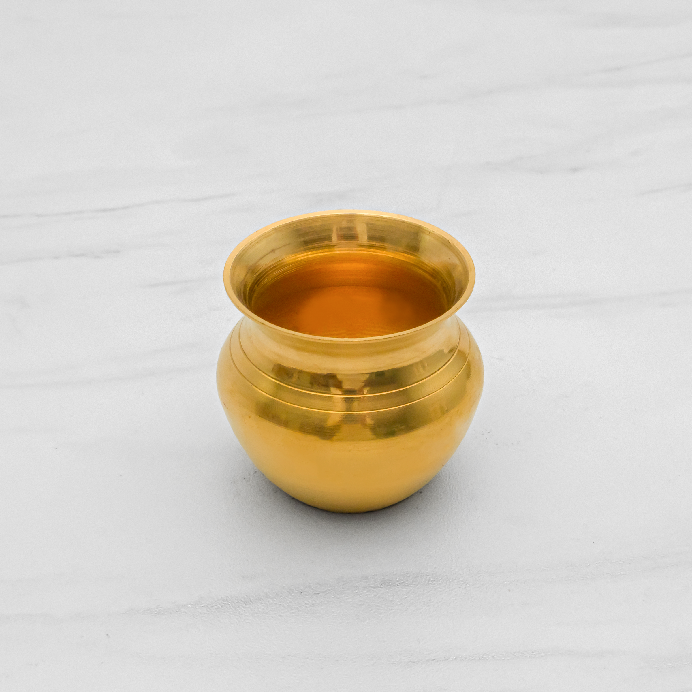Pure Brass Pooja Thali Set of 7 | Puja Thali Set with 1 Plate, 1 Ghanti/Bell, 1 Diya, 1 Pali, 2 Wati, 1 Kalash